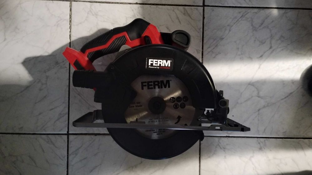 Ръчен акумулаторен циркуляр