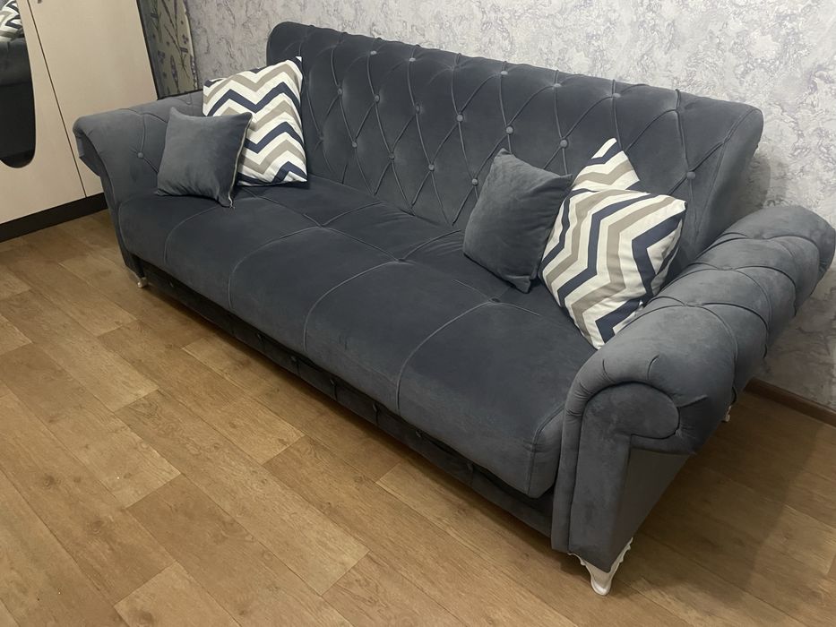 Продам диван в хорошем состоянии