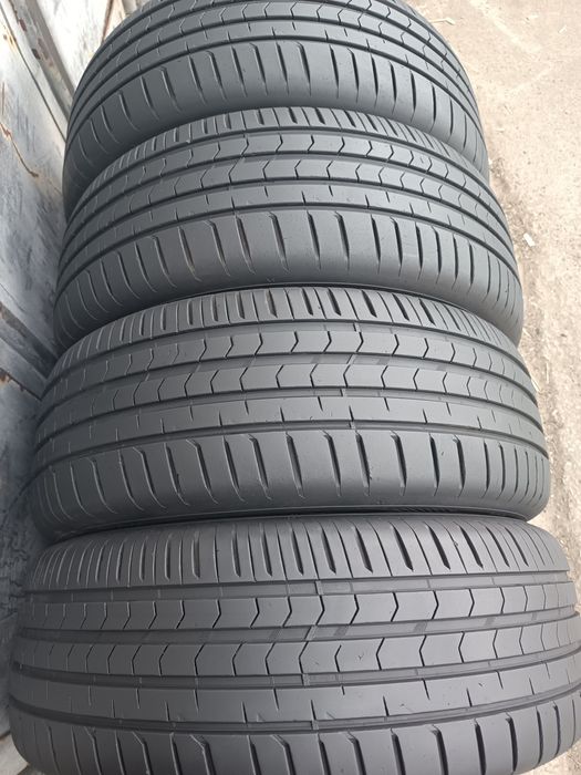 225/55/17 Vredestein