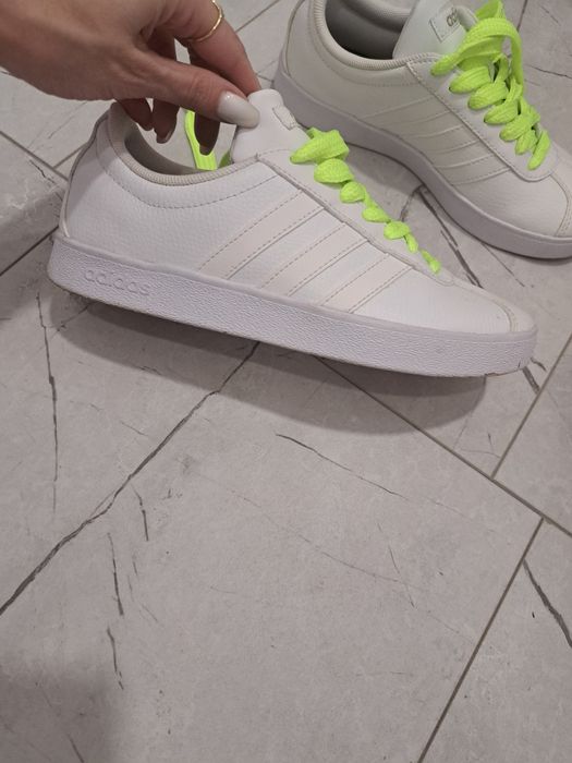 Оригинални маратонки Adidas