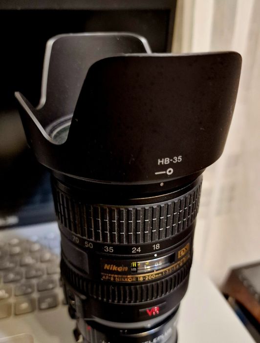 Обектив NIkon Никон   18 _200мм VR
