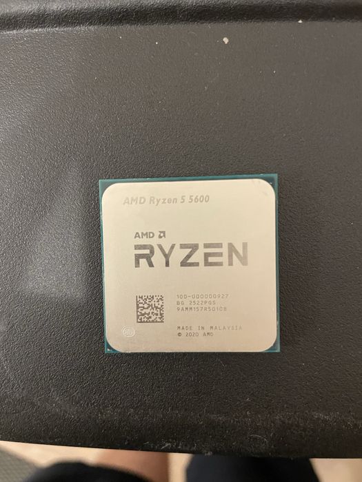 Продам процессор ryzen 5 5600
