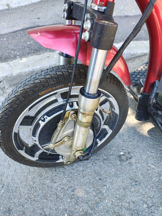 Tricicletă-Triciclu electric / adulți, persoane cu mobilitate redusă (dizabilități)