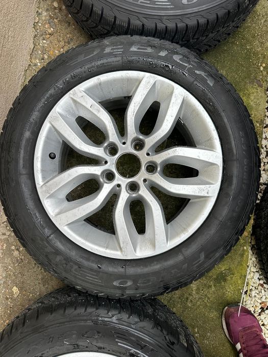 Roti BMW cu anvelope de iarna