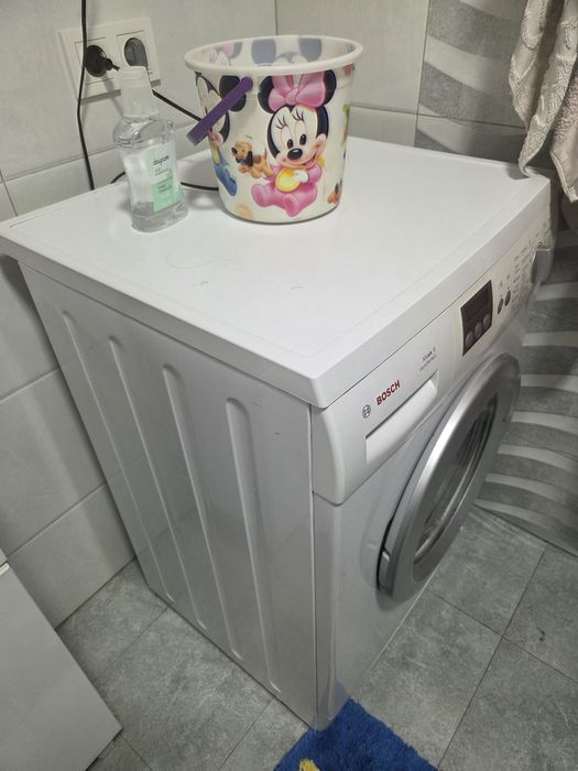 Стрилаьная машина Bosch 6 kg