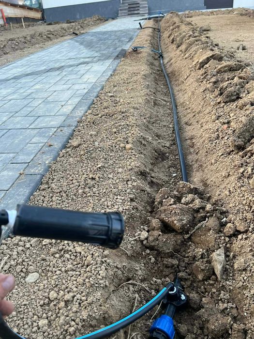 Instalez sistem de irigare automatizat profesional si gazon