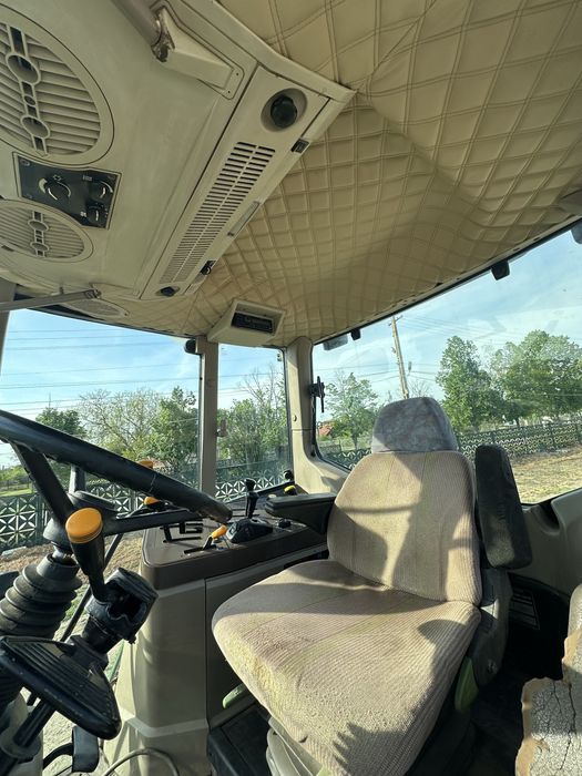 John Deere 6620.