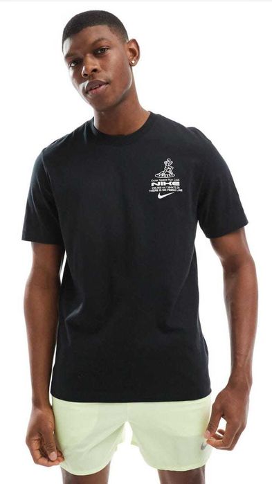 Nike Men's Running T-Shirt.