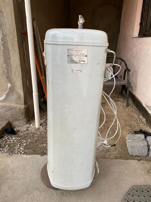 Аристон, болер, воданагреватель