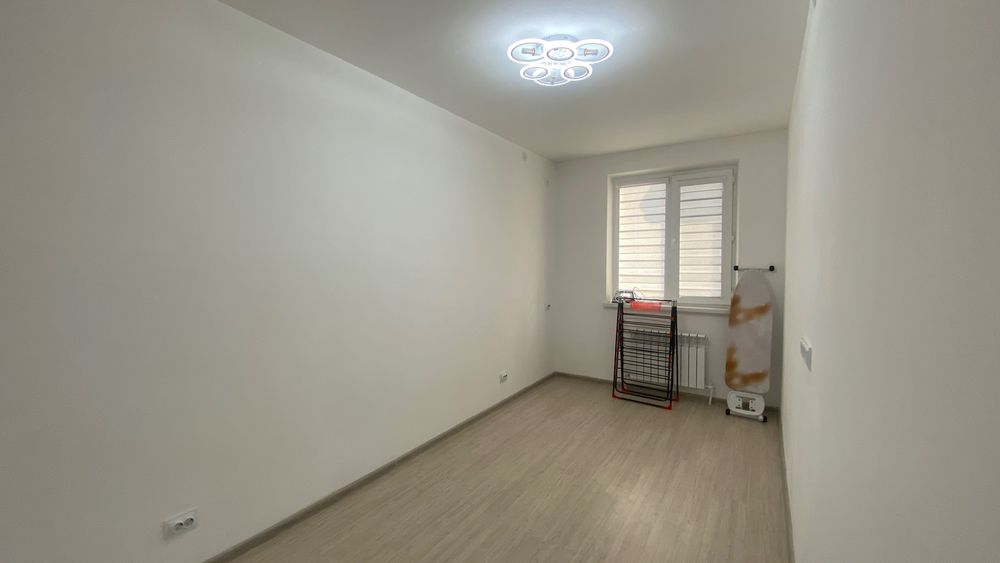 Продается 3-х комнатная квартира с ремонтом Узбум AU