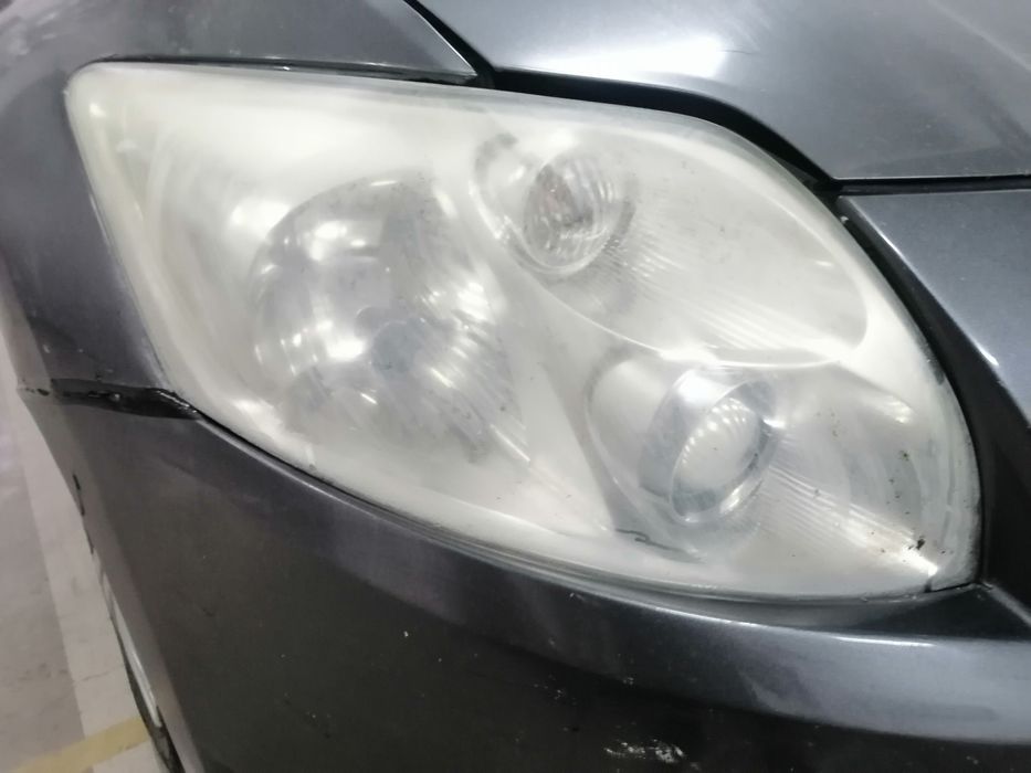 Професионално химическо полиране и пастиране на фарове и стопове и ДРУ