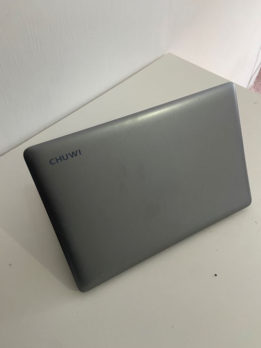 Айфон 11 и Ноутбук