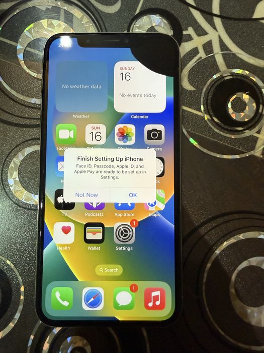 Продавам iphone X 64 GB