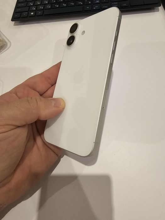 iPhone 16 Plus 128GB