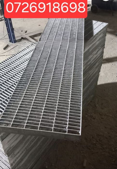 Vând Scări și trepte  metalice la cel mai bun pret galvanizate externe