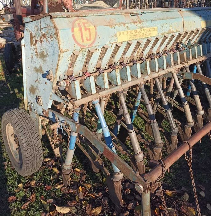 Semanatoare 21R, Prasitori 3S si 5S, Motor tractor U445