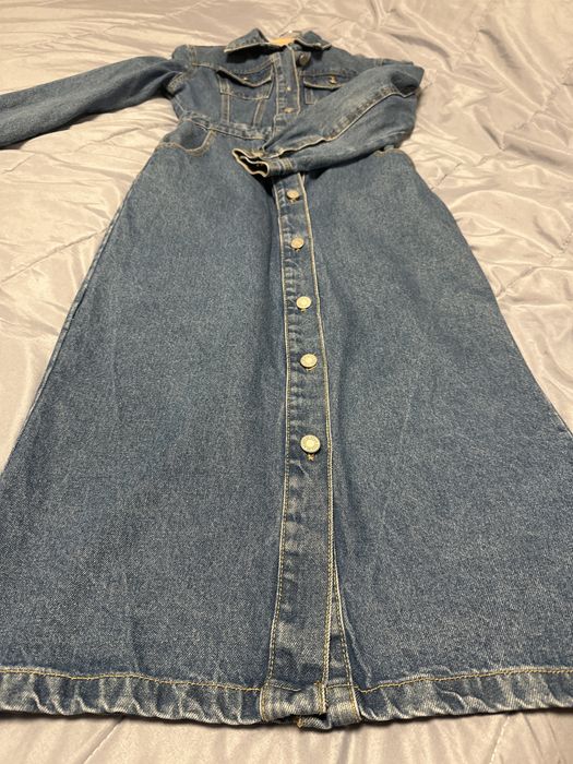 Дънкова рокля до прасеца