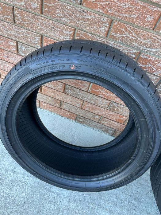 Резина Dunlop 225/45r17
