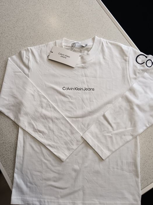 Мъжка блуза на Calvin Klein в бяло./Calvin Klein Men