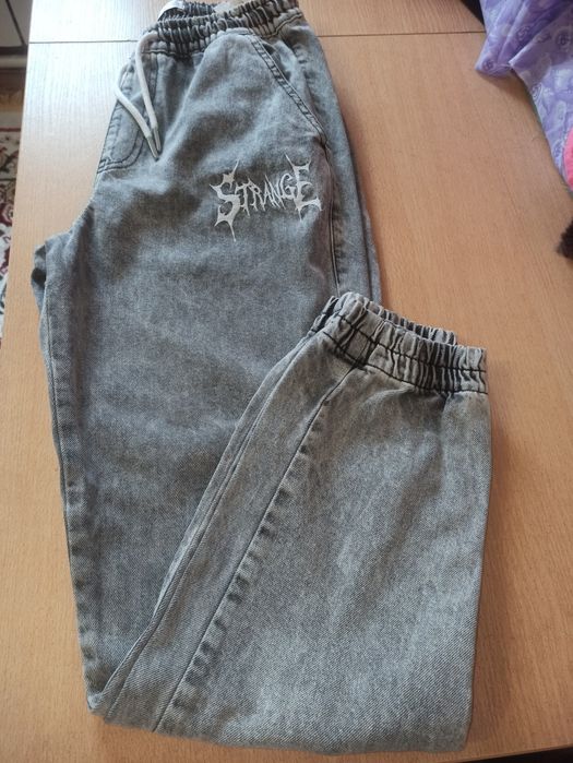 Куртка бомбер в подарок джинсы