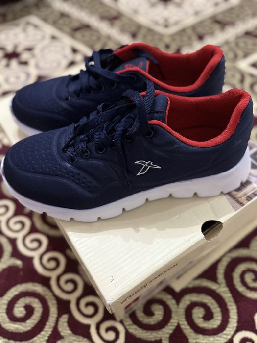 Kinetix кросы  легкий