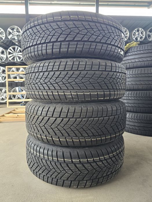 4 Броя 215/55/18 Goodyear