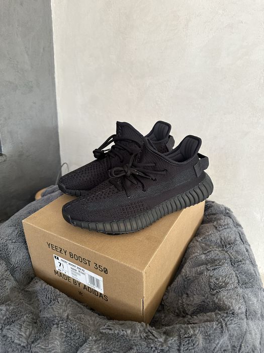 Adidas Yeezy Boost 350 V2 Onyx