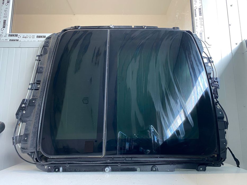 Sticla cadru trapa VOLVO XC60 2008-2017 50594216 31442190 31402033 31402034