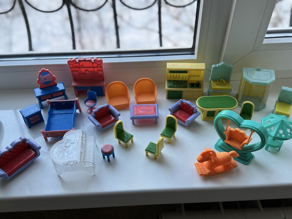 Кукольный домик с мебелью