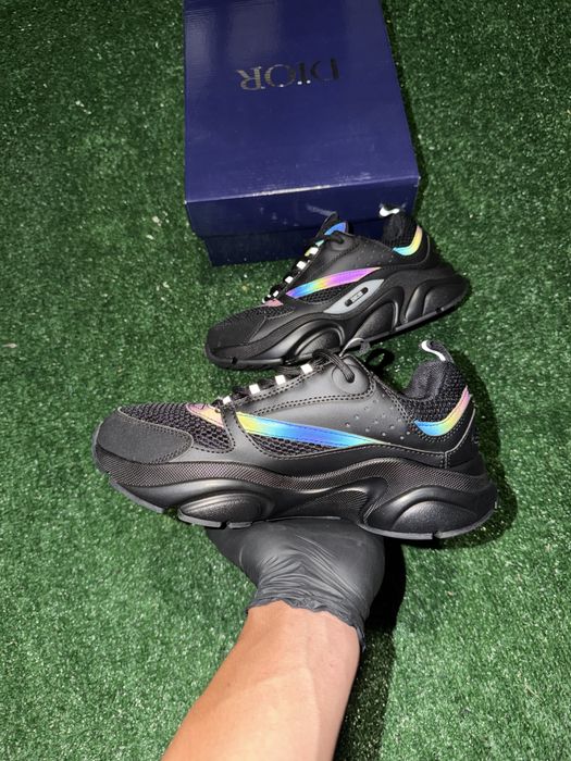 Dior B22