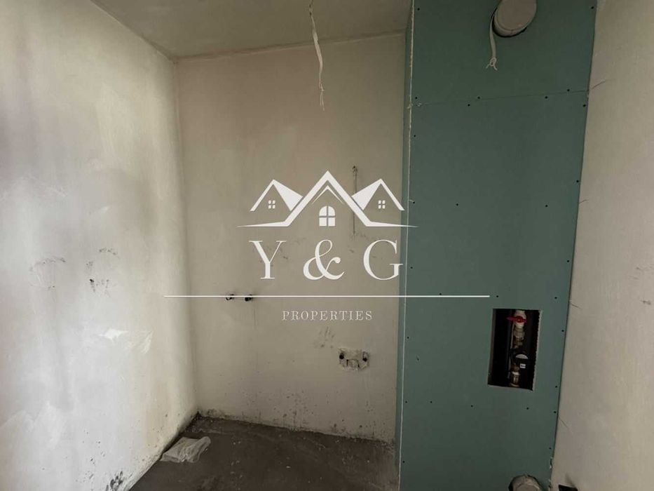 Продава се Тристаен апартамент в Пловдив, Кършияка - 106 кв.м за 1407 €/кв.м - Снимка #9