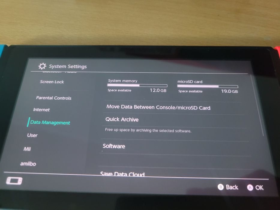Nintendo Switch V2 + Zelda Tears of the Kingdom + Pokémon Scarlet (DLC inclus)