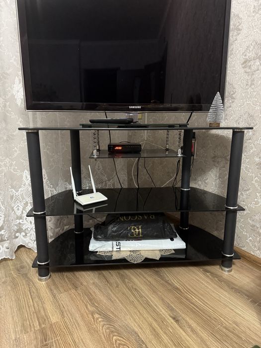 Подставка для телевизора