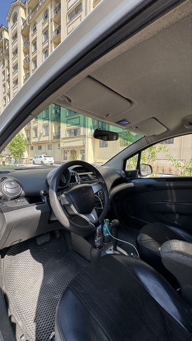 Chevrolet spark avtomat