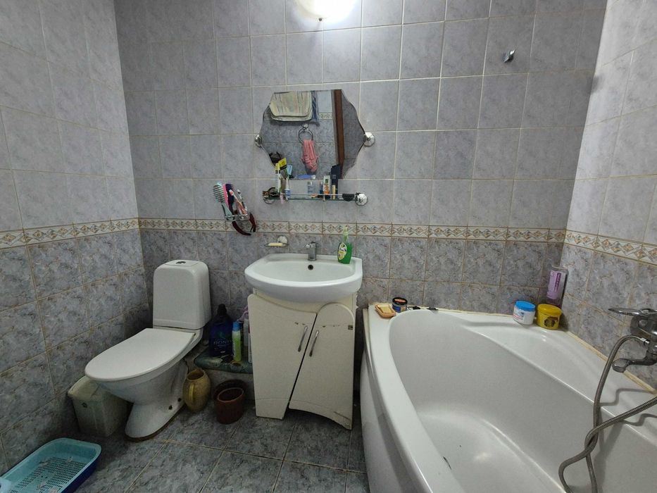 Продам 3-х комн квартиру в районе гор парка