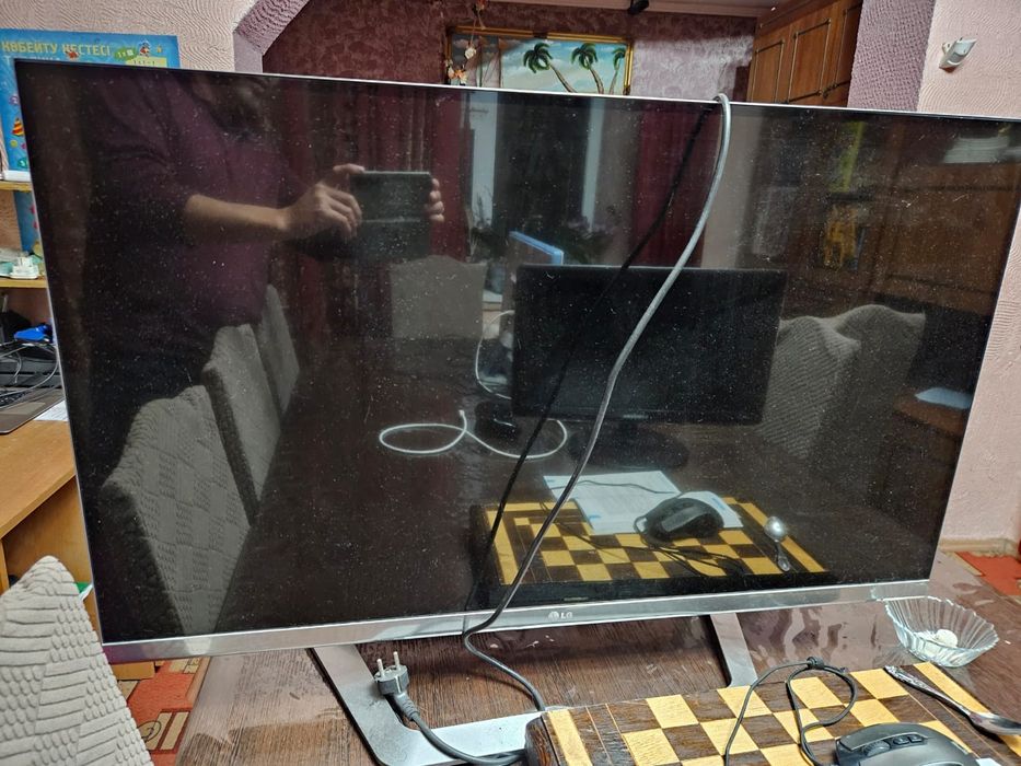 Телевизор на запчасти