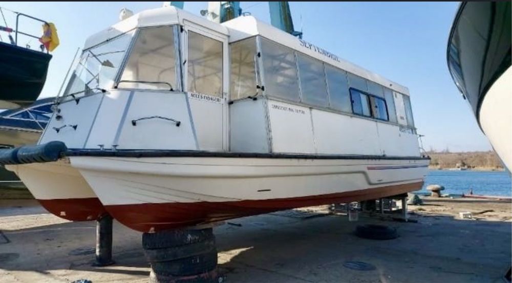 Vând vaporaș agrement