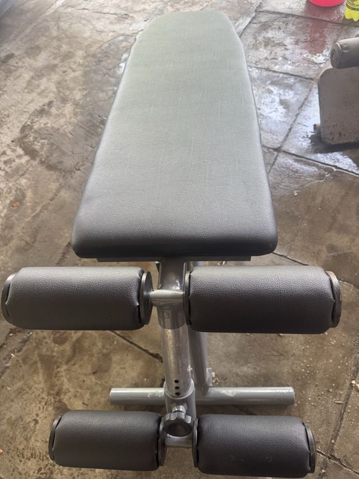 Скамья и тренажер для прокачки спины