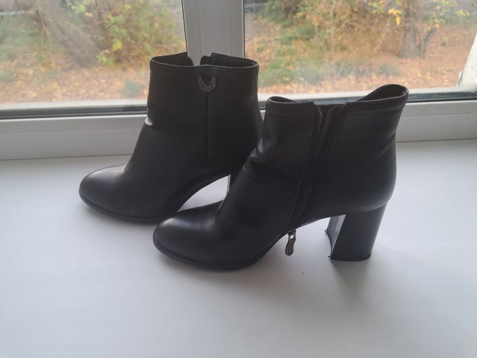 Туфли ботинки 40размер