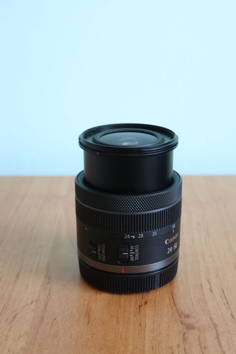 обектив Canon RF 24-50mm f/4.5-6.3 IS STM