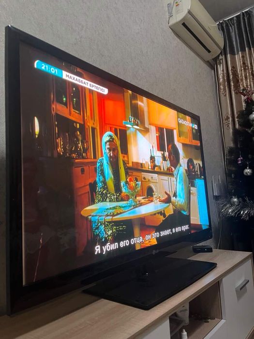 Телевизор большой 35 000тг