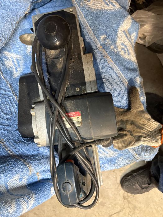 Электрический рубанок