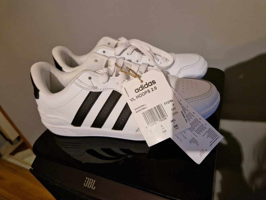 Маратонки Adidas 37 номер