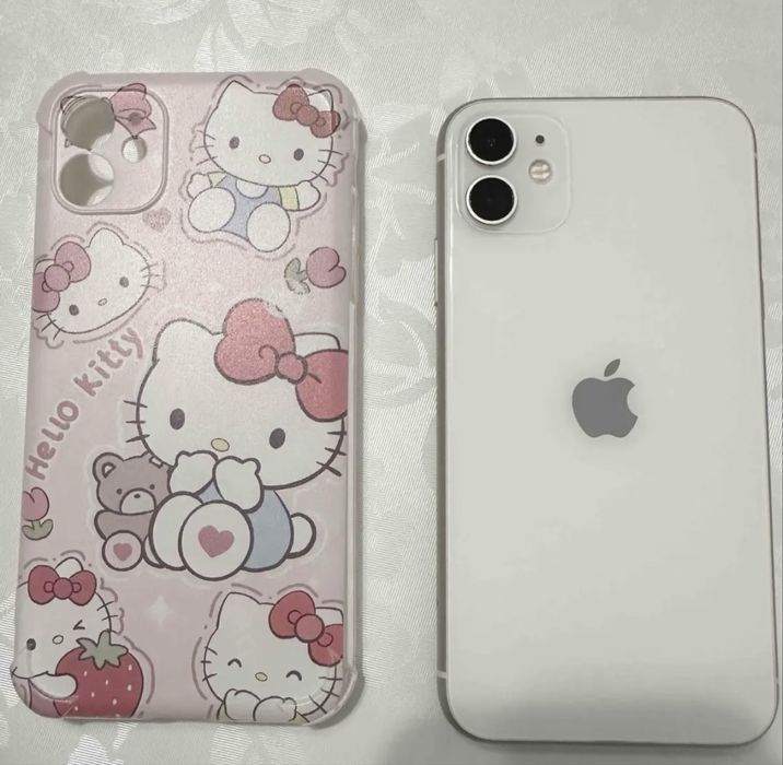 iPhone 11, 128 Гб беленький