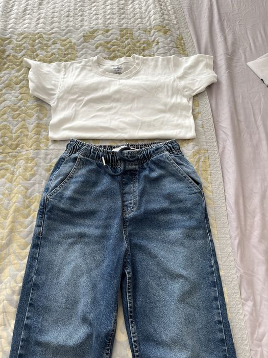 Продам джинсы на мальчика