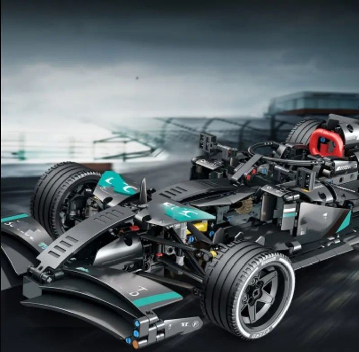Конструктор лего Ф-1 Mercedes AMG