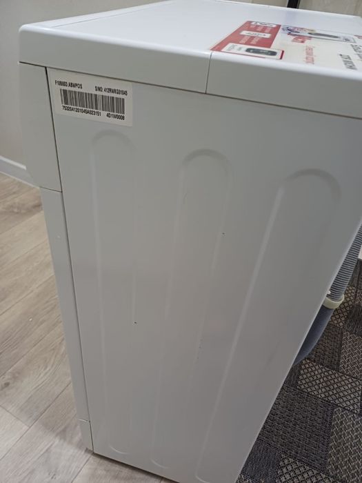 Продам стиральную машину LG