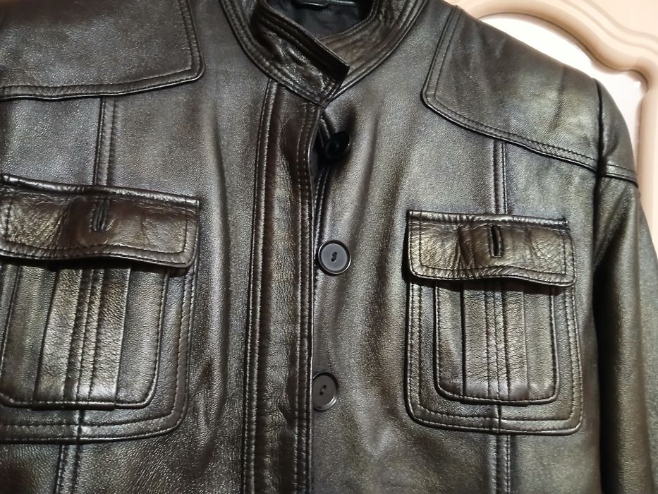 Geacă din piele naturală, aproape nouă