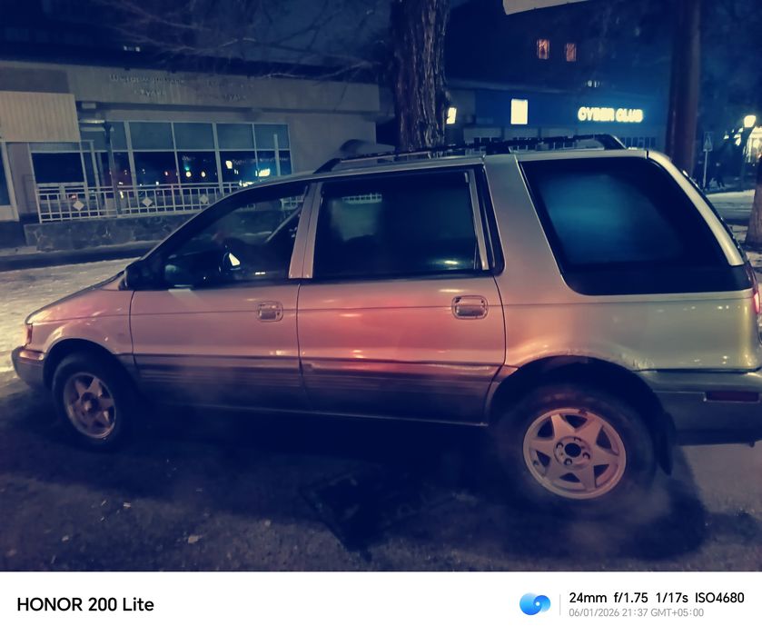 Митцубиси спецвагон