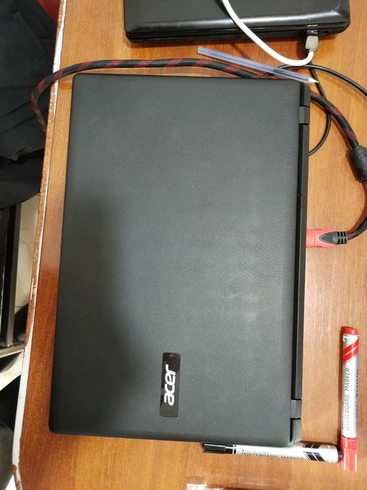 Acer noutbuk sotiladi srochna